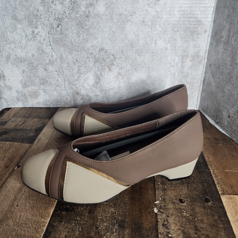 Beacon Comfort Well Women's Wedge Pump Heels, Beige 9M - Picture 5 of 9